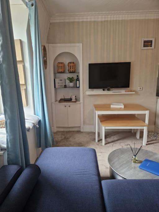 דירות מילפורט Cumbrae Loft מראה חיצוני תמונה